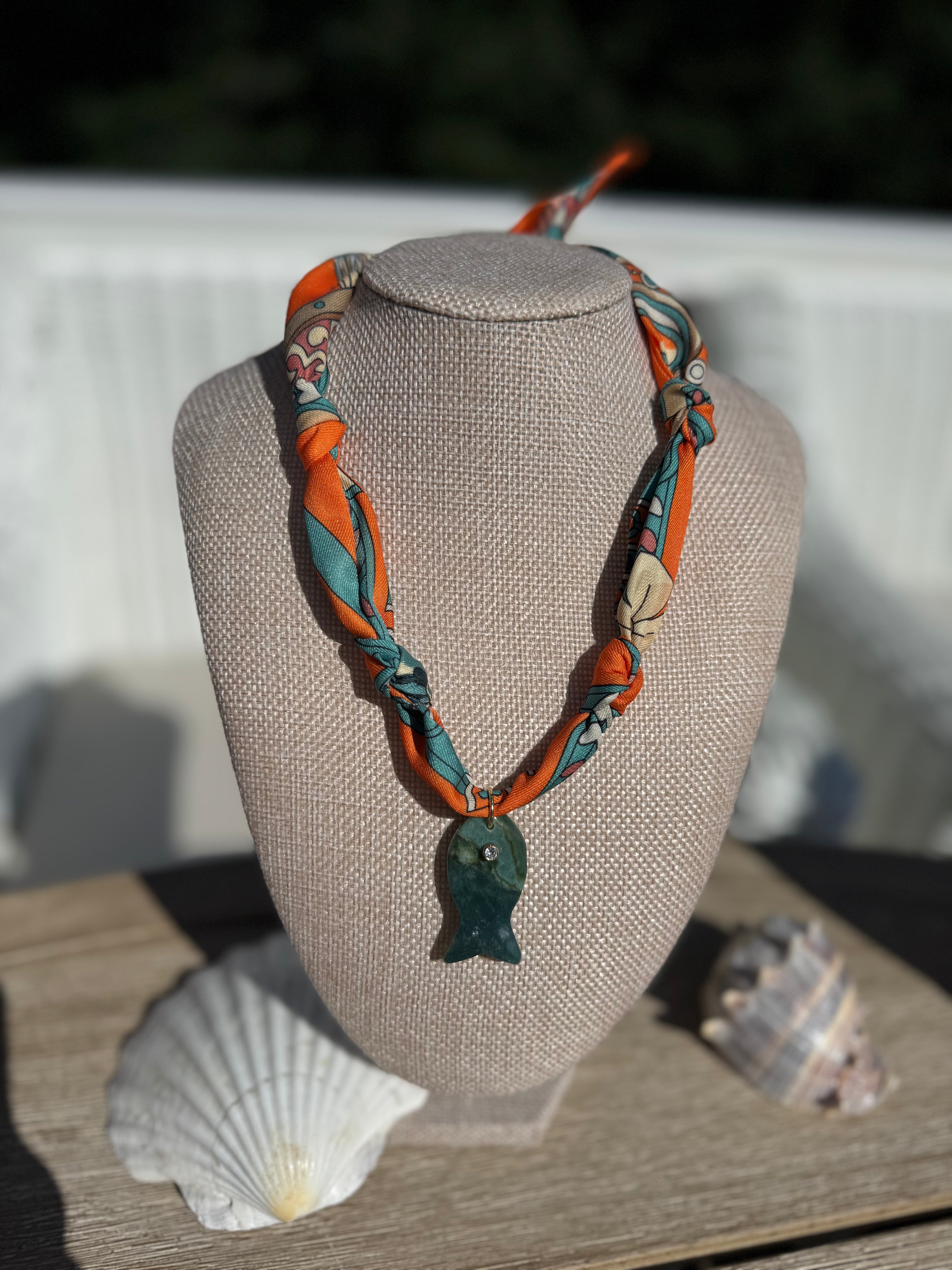 Sesuit Scarf Necklace - Minnow (Orange / Aqua)