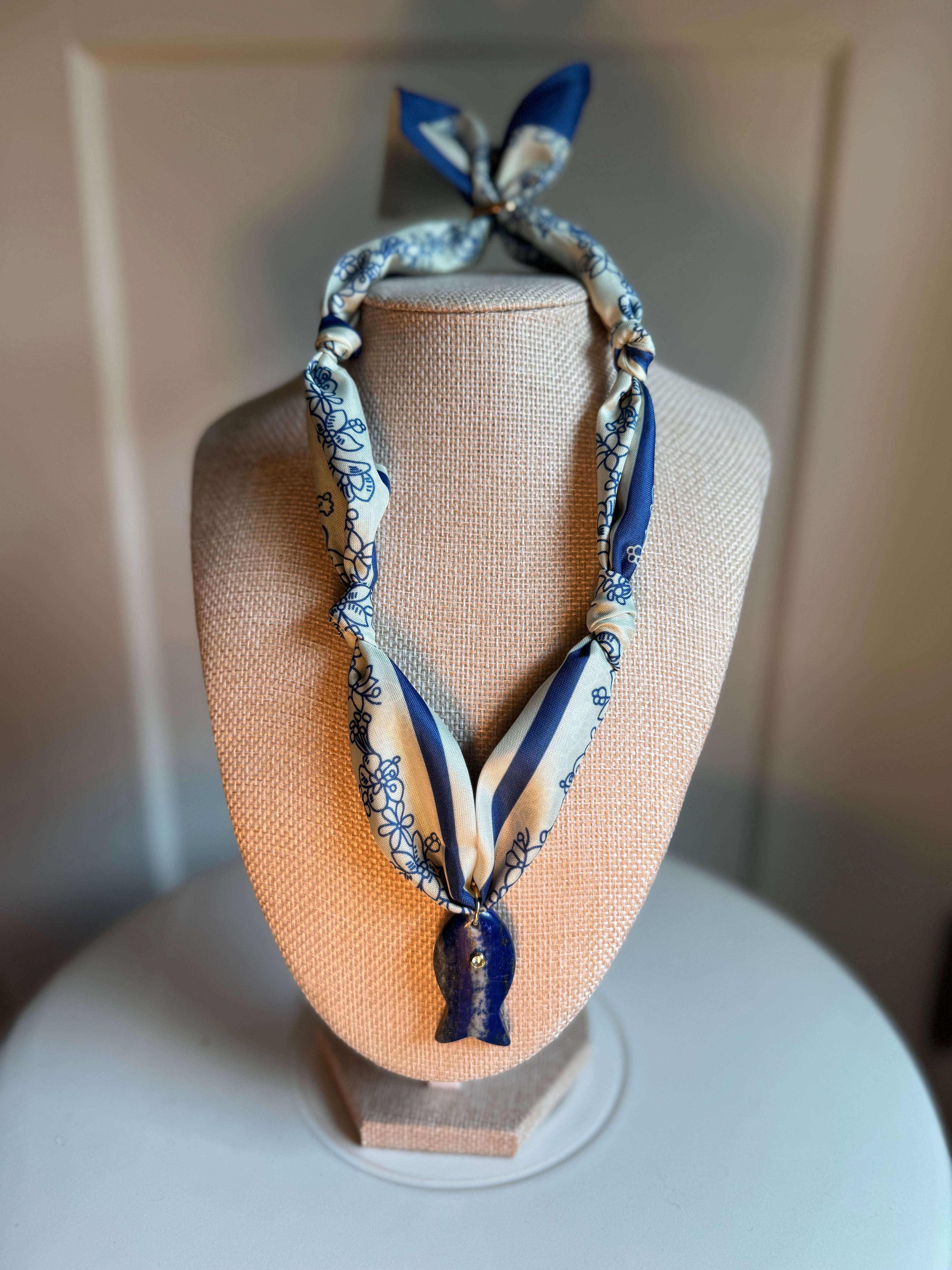 Sesuit Scarf Collection