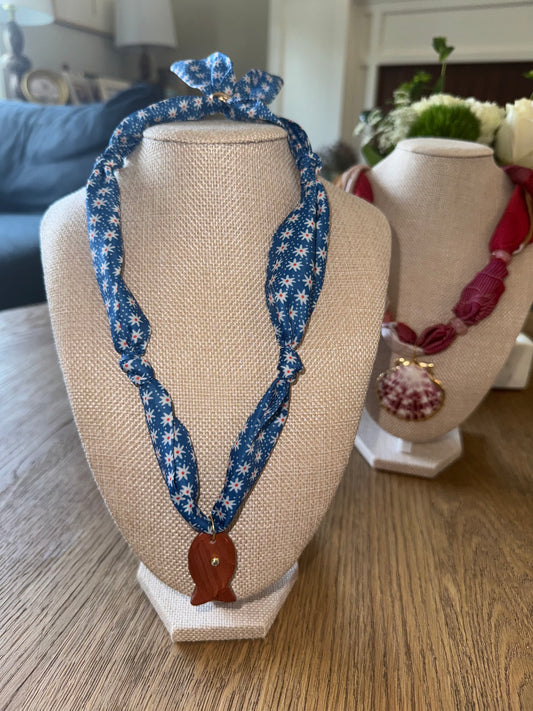 Sesuit Scarf Necklace - Minnow (Cobalt / Red)