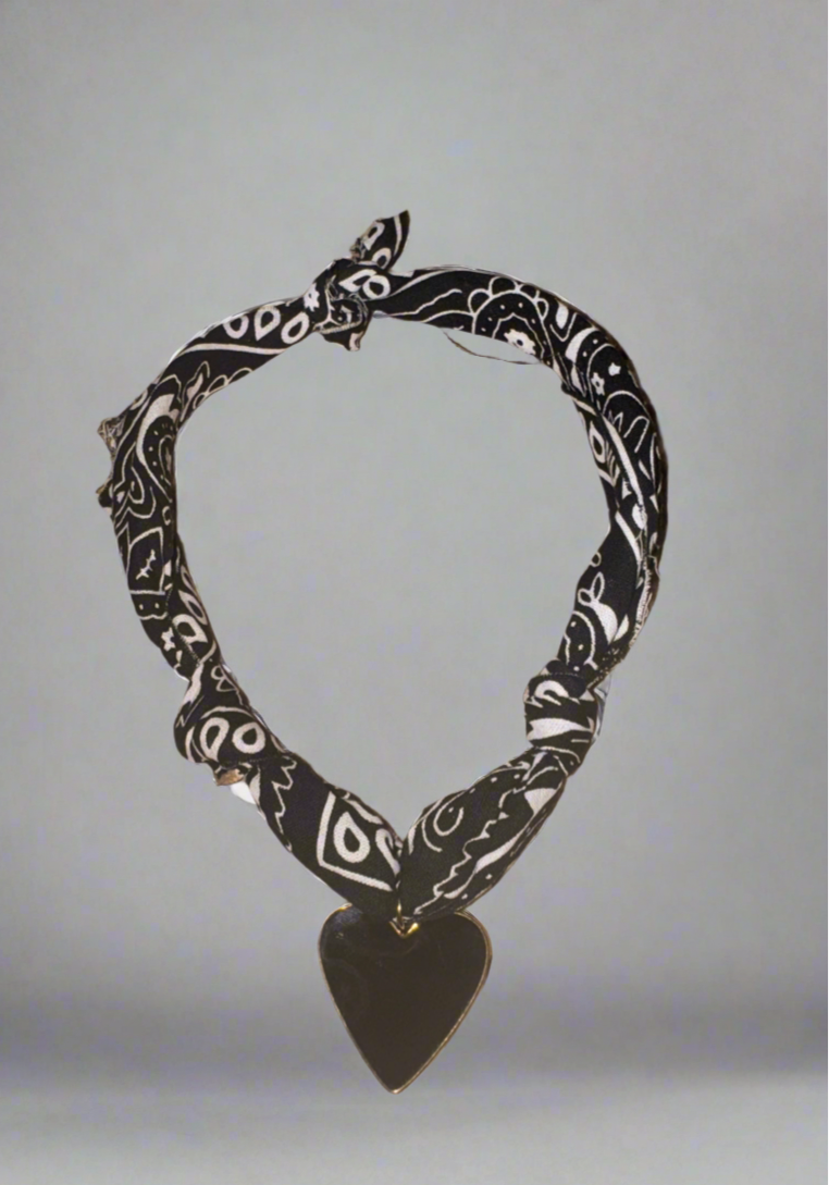 Tailgate Twilly - team black