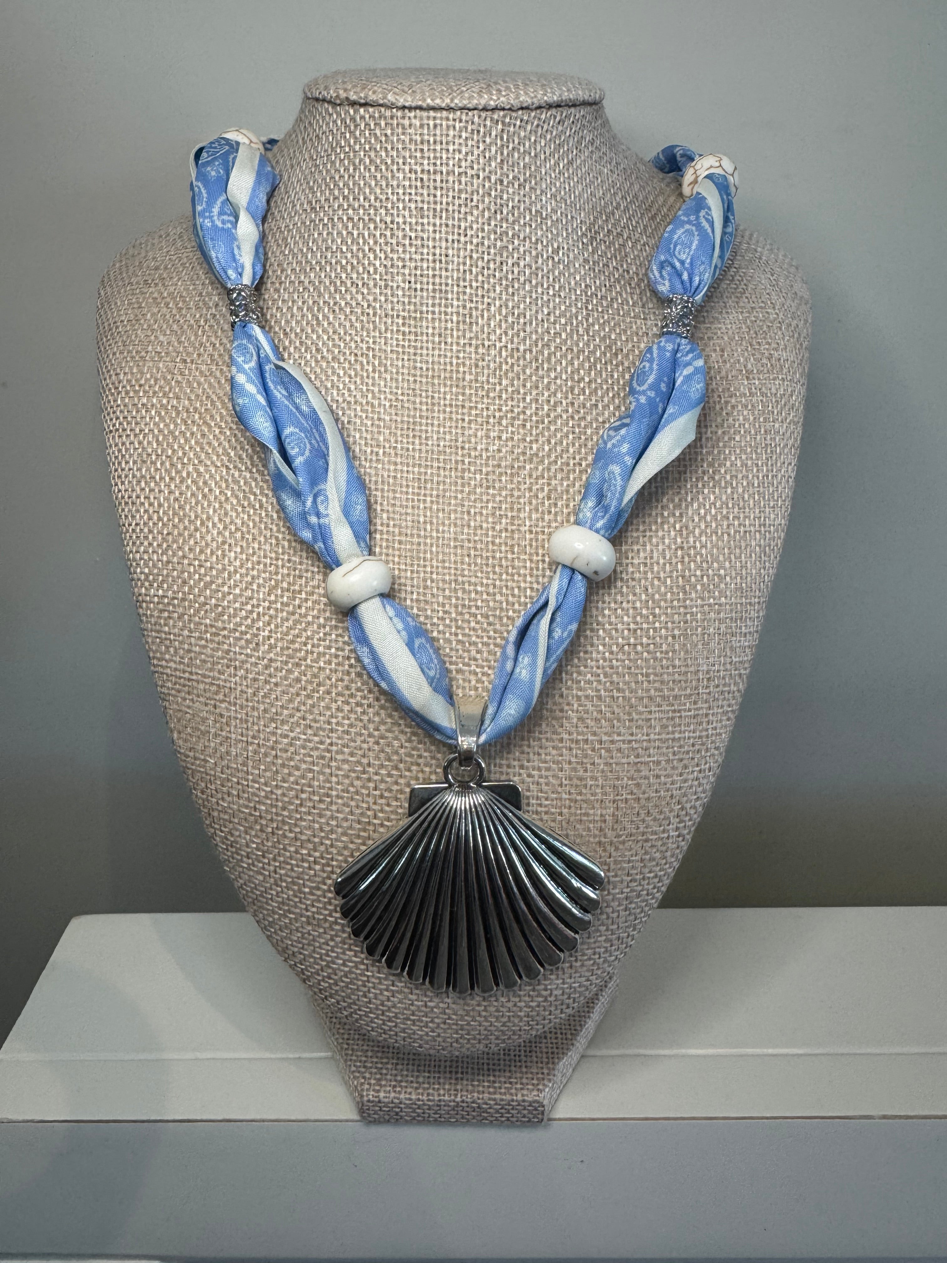 Sky – Shelle by Carly