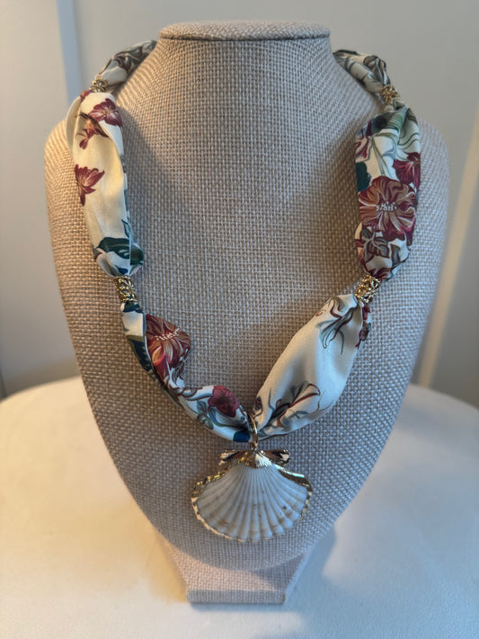 Sesuit Scarf Necklace - Dune