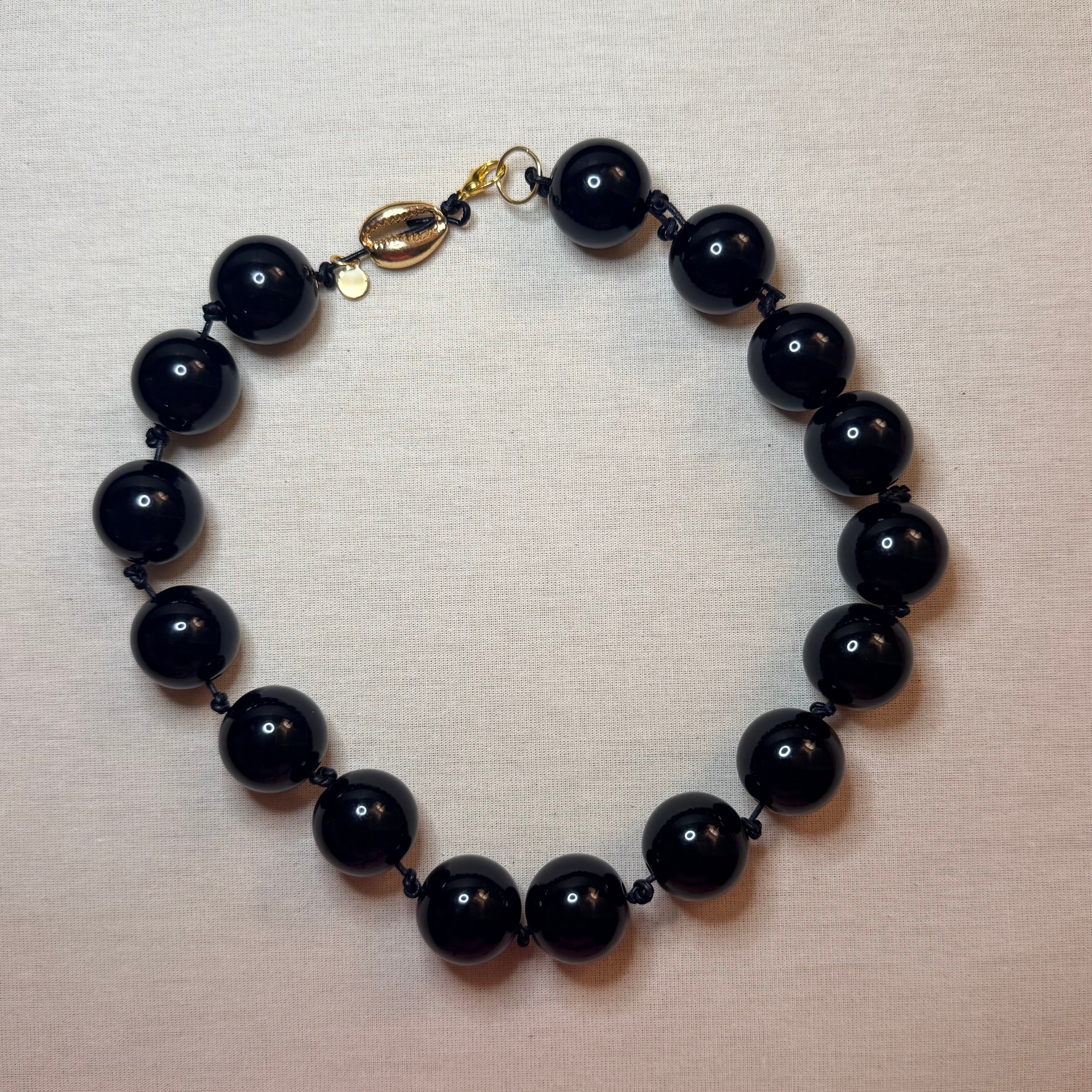 Sip Necklace - Black